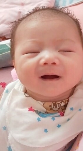 在家和奶奶好好的妈妈明天回来