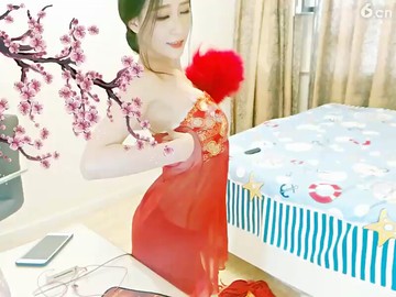 三