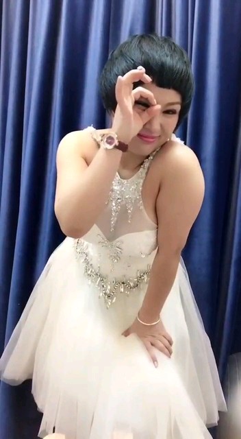 大美妞爱你们