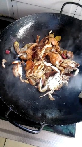 拿手菜：香辣蟹
