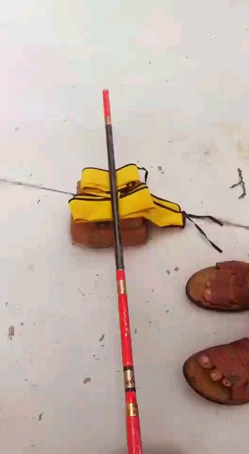 黑人狂甩美人鱼😱