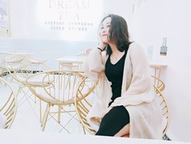 小月鑫没人要主播照片