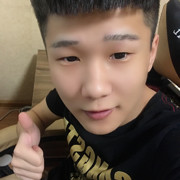 凤凰含章主播照片