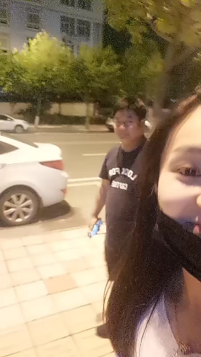 你们的石榴哥该收腹 减肥啦