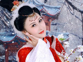 四季繁华主播照片
