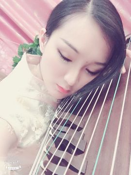 李沐汐古筝主播照片