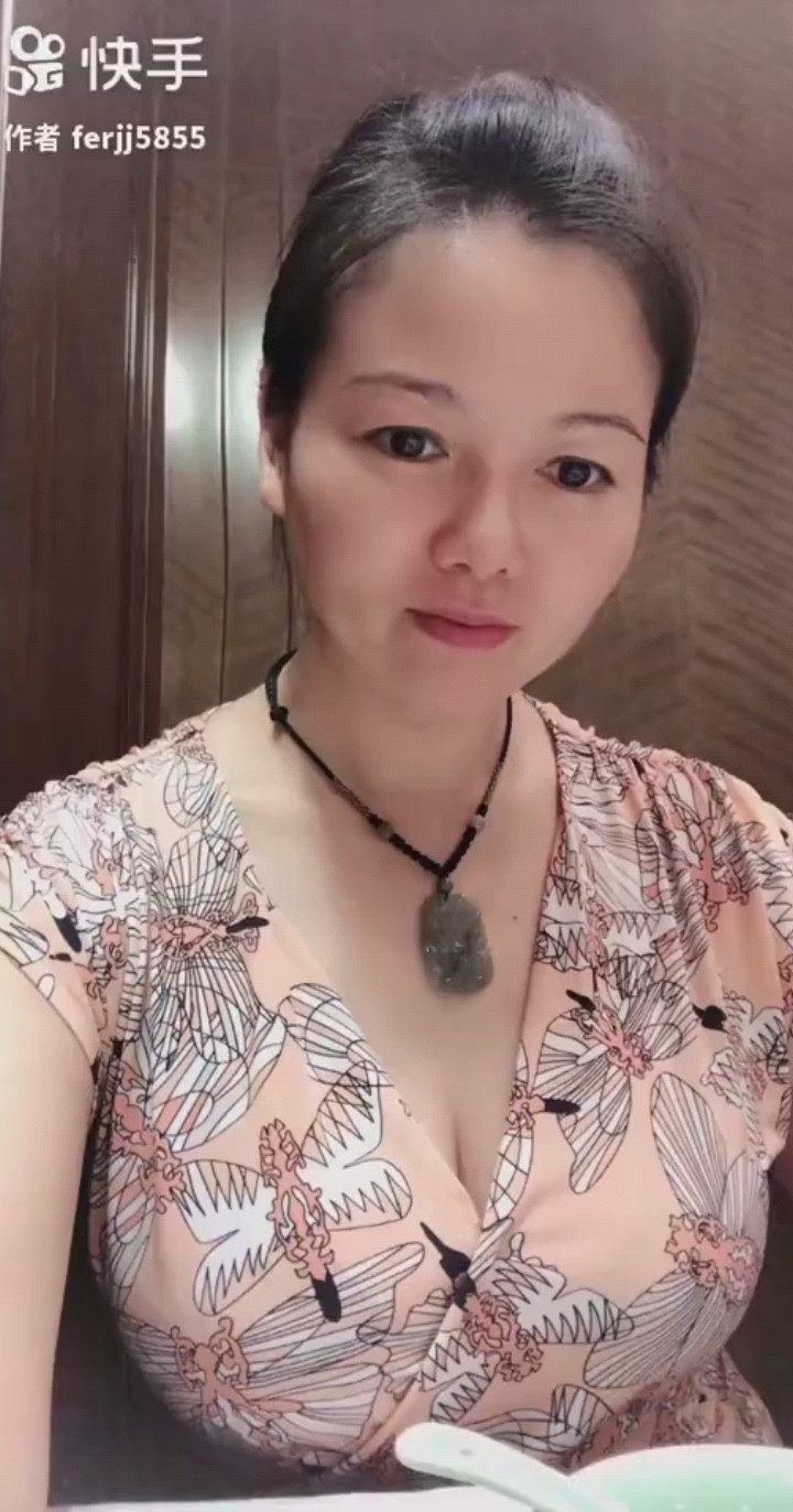 怎么爱你都爱不够
