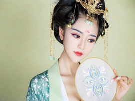 梦瑶❤龍魂主播照片