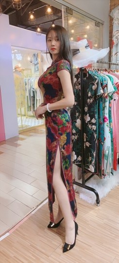 幽校长暂停主播照片