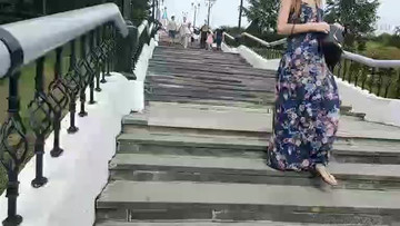 俄罗斯上楼，
