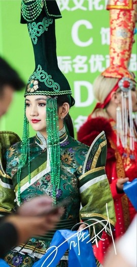 倾城：无双主播照片