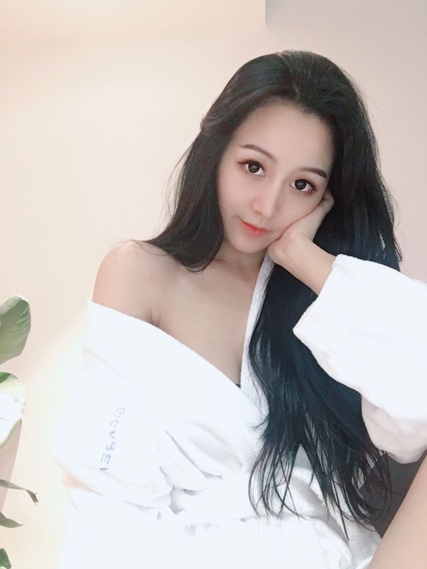 安娜baby👑的主播照片