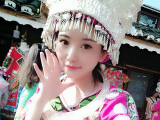 小啦啦啦~的主播照片