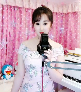 丫总女神主播照片