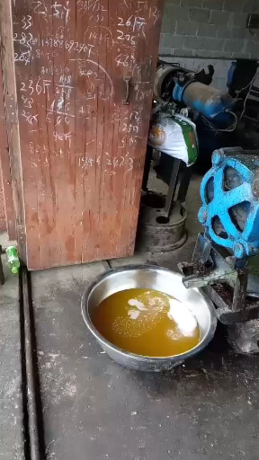 😊看看自家榨油牌坊