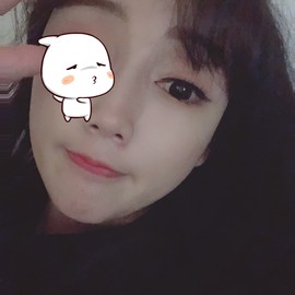 小小凡🎤（8点播）主播照片