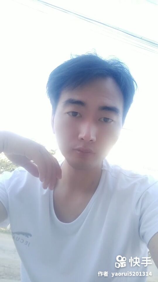 ☄帅到被人砍☄的主播照片