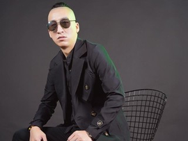 边nw主播照片