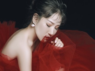 😭伤心哥的主播照片