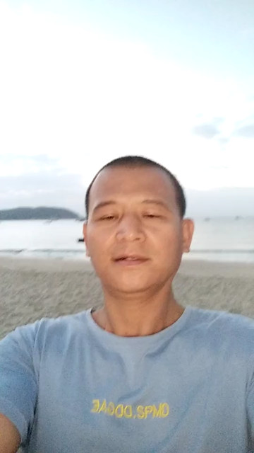 三亚亚龙湾的早晨空气真新鲜