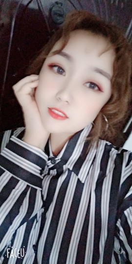 周监理主播照片