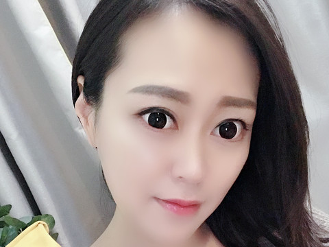 欣欣z*海报
