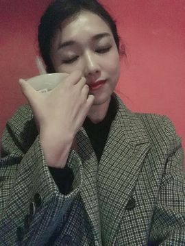 赫连护士主播照片