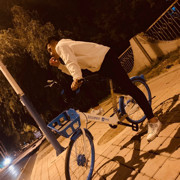 李闹闹啊