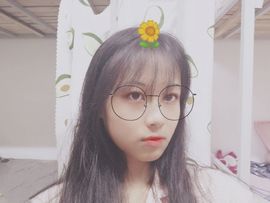 嘿暂离主播照片