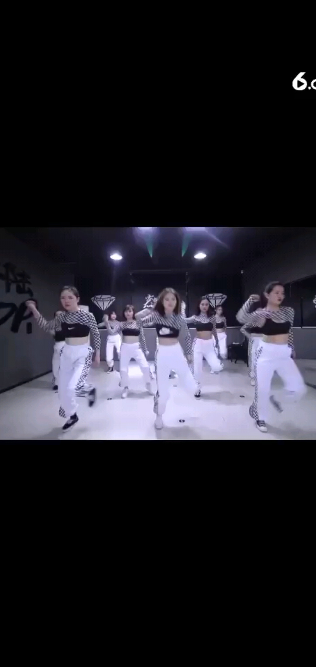 跳起来！！！