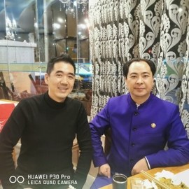 守骏哥主播照片