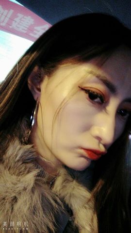 静静v5主播照片