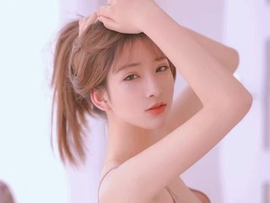 特斯拉ModelS主播照片