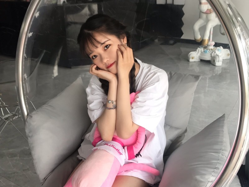 橙子妹妹99的主播海报
