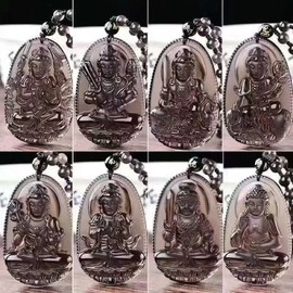 A8财神翡翠蜜蜡珠宝主播照片