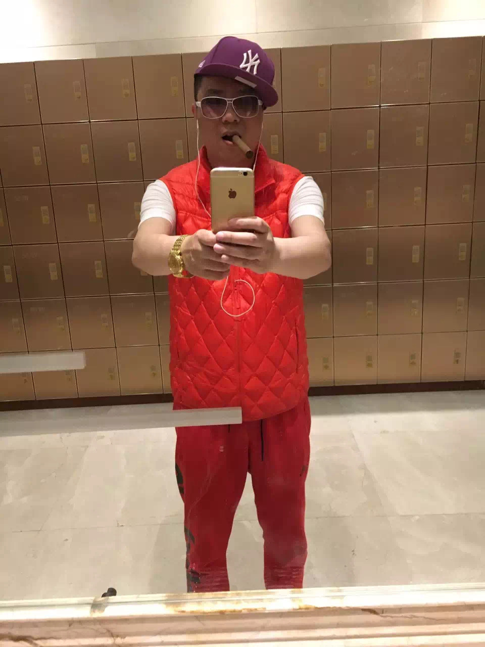 ♪茄酒人生♬主播照片