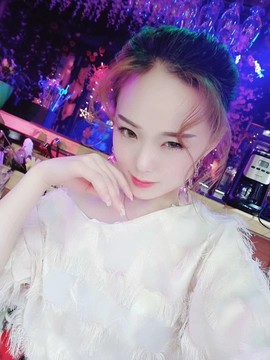 主持人+歌手——笑笑主播照片