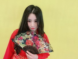 钢管舞童童主播照片