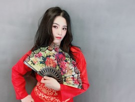 钢管舞童童主播照片