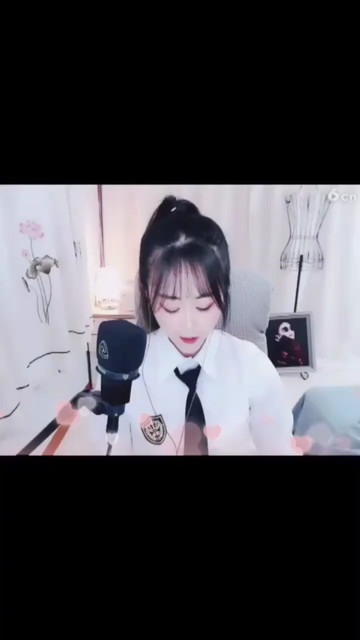 马尾辫也还挺可爱的
