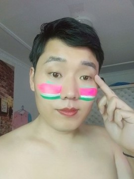 笛韵张三疯主播照片