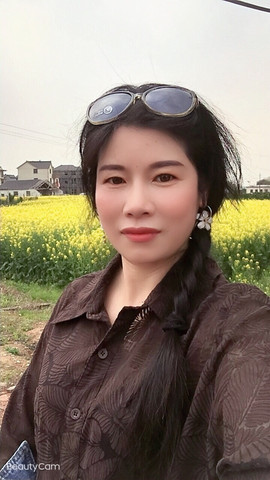歌女夏未主播照片