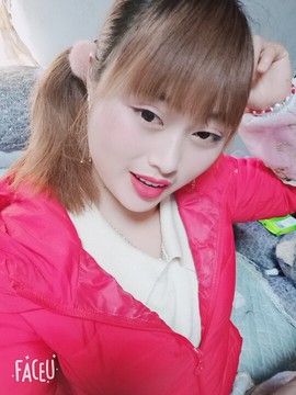 贵州小英英主播照片