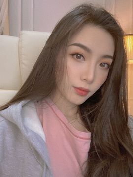 鑫儿～主播照片