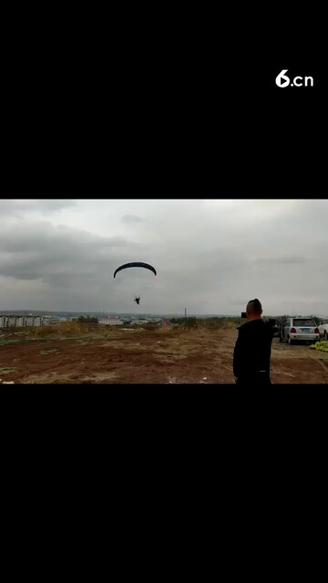 动力伞飞行。带你自由飞翔