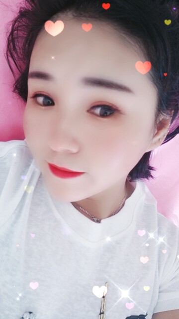 东北小兰兰的主播照片