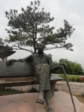 一璐踩油门主播照片