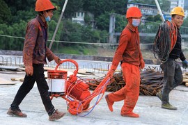 真言叔叔相约在怒江主播照片