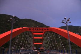 真言叔叔相约在怒江主播照片