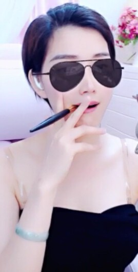 萌萌哒猎手主播照片